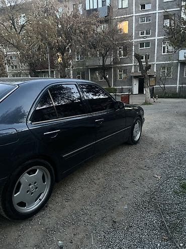 Mercedes-Benz E-Class: 2000 г., 3.2 л, Автомат, Бензин, Седан