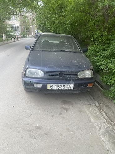 Volkswagen Golf: 1994 г., 1.6 л, Ручные, Бензин, Хэтчбэк — 1