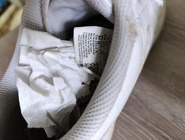 сумка бу: Белые кроссовки Nike (модель по ярлыку: DH) - Размер по стельке: US — 3