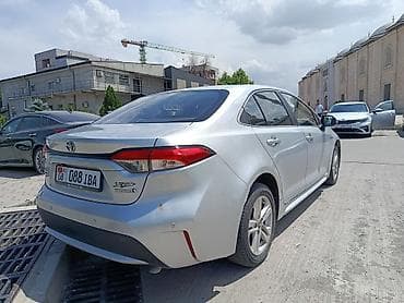 corolla 2016: Toyota Corolla Hybrid — интерьер и оснащение. тайота левин ото жакшы — 9