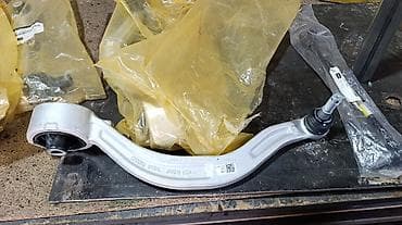 Передний левый рычаг Kia 2019 г., Новый, Оригинал — 2