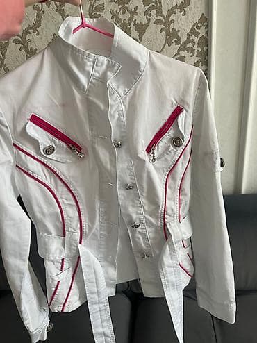 весенняя: Весення курточка полностью из хб. В отличном состоянии без пятен — 1