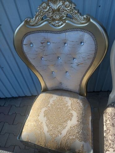 Стол и стул для зала, Новый, Платная доставка