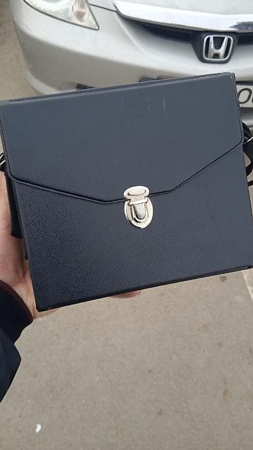 Электр транспорту: Бинокль 10x50 Wide Angle 6.5° в жестком кейсе. - Увеличение: 10x — — 1