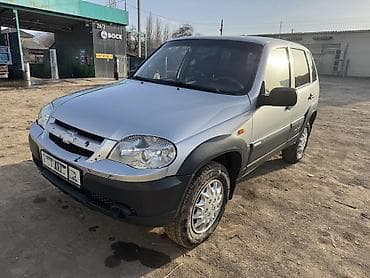 сапат бетон: Chevrolet Niva: 2011 г., 1.7 л, Кол менен иштөөчү, Бензин, Кроссовер — 6