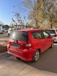 авто с последующим выкупом бишкек фит: Honda Fit: 2003 г., 1.3 л, Вариатор, Бензин, Хэтчбэк — 3