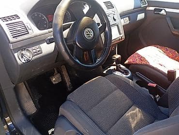 туризмо машина: Volkswagen Touran: 2003 г., 1.6 л, Автомат, Бензин, Минивэн — 8