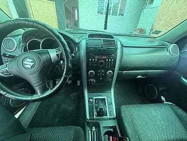 мото сатылат: Suzuki Grand Vitara: 2006 г., 2 л, Кол менен иштөөчү, Бензин, Кроссовер — 6
