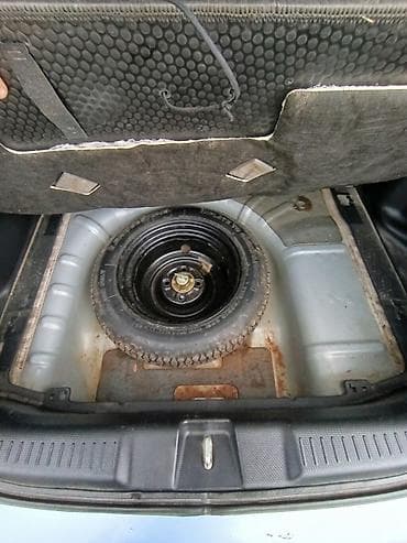 Продажа авто: Honda Fit: 2001 г., 1.3 л, Вариатор, Бензин, Хэтчбэк — 6