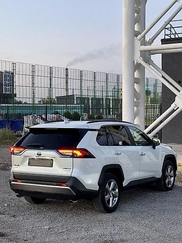e2 byd: Toyota RAV4: 2019 г., 2.5 л, Автомат, Гибрид, Кроссовер — 4