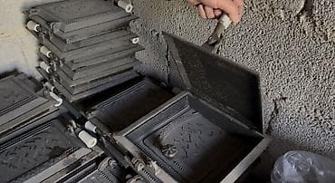 Посуда: Казан и печь под казан для приготовления на открытом огне Описание: - — 3