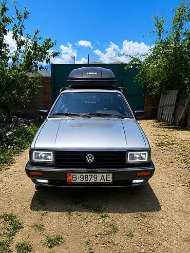 жаз авто: Volkswagen Passat: 1984 г., 1.8 л, Кол менен иштөөчү, Бензин, Седан — 1