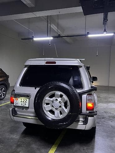 4х4 машина: Toyota Hilux Surf: 1996 г., Автомат, Бензин, Внедорожник — 3