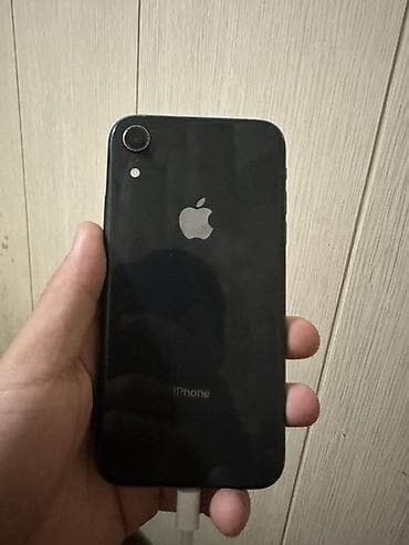 IPhone XR, черный - Экран 6.1", IPS Liquid Retina, Face ID. На — 3