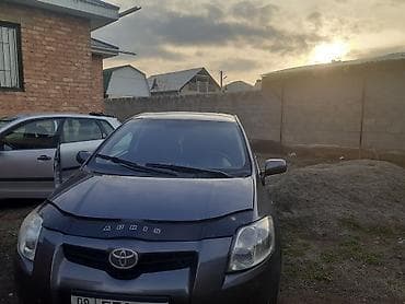 golf 5: Toyota Auris: 2008 г., 1.6 л, Робот, Бензин, Хэтчбэк — 5