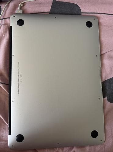 macbook pro 15 retina: MacBook Air 13” 2015 Есть небольшие вмятины слева от клавиатуры, скол — 5