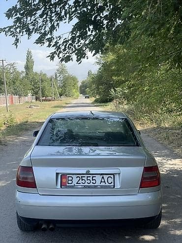 гольф 2 сиденья: Audi A4: 1998 г., Бензин, Седан — 3