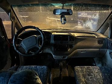 авто продажи: Mitsubishi Space Gear: 1997 г., 2 л, Механика, Бензин, Минивэн — 4