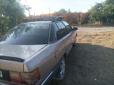 Audi 100: 1989 г., 2.3 л, Бензин, Седан — 4