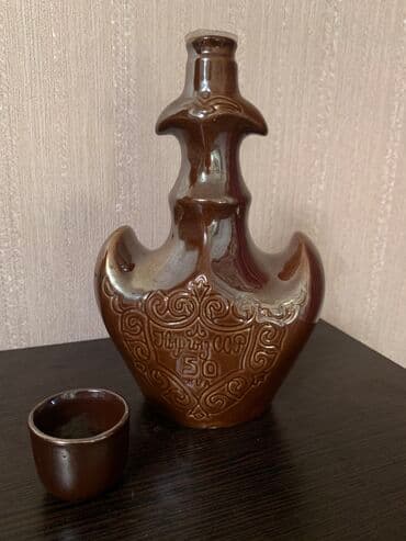 чистящие средства арника: 1000 СОМ !!! Продаю графин для напитков !!! Кыргыз ССР , Бальзам — 3