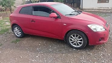 на запаску: Kia Ceed: 2008 г., 1.4 л, Ручные, Бензин, Хэтчбэк — 2