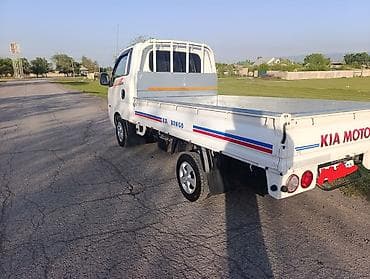 transporter multivan: Kia BONGO: 2019 г., 2.5 л, Автомат, Дизель, Универсал — 2