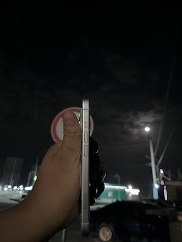 x 256: IPhone 15, Б/у, 256 ГБ, Белый, Зарядное устройство, Коробка — 5