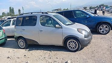 сколько стоит машина дом: Toyota Yaris Verso: 2001 г., Бензин — 4