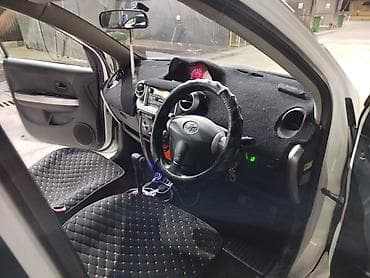 mazda 3: Toyota Ist: 2002 г., 1.5 л, Автомат, Газ, Хэтчбэк — 7