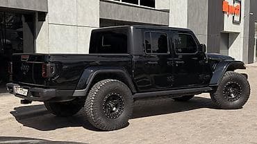 асвальт: Jeep Gladiator: 2021 г., 3.6 л, Типтроник, Бензин, Пикап — 5