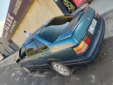 Volkswagen Passat: 1989 г., 1.8 л, Механика, Бензин, Седан