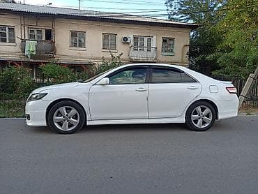 Toyota Camry: 2010 г., Автомат, Бензин, Седан — 1