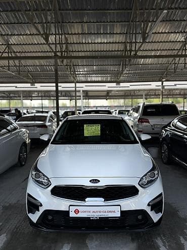 киа 2018: Kia K3: 2019 г., Седан — 7