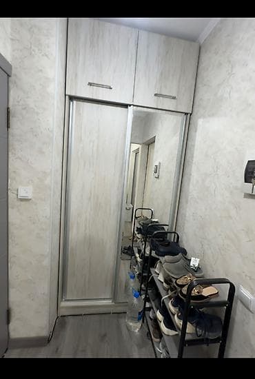 продаю 4 комнатную квартиру: 2 комнаты, 52 м², 105 серия, 4 этаж — 1
