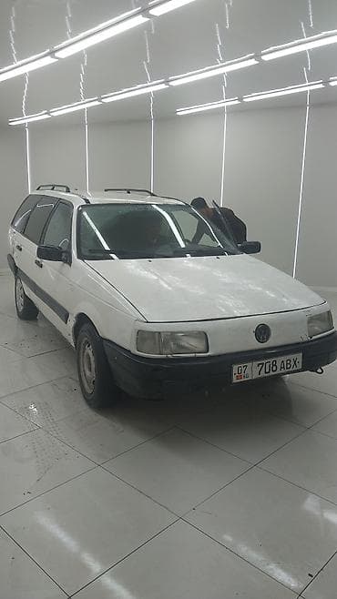 Volkswagen Passat Variant: 1989 г., 1.8 л, Механика, Бензин, Универсал