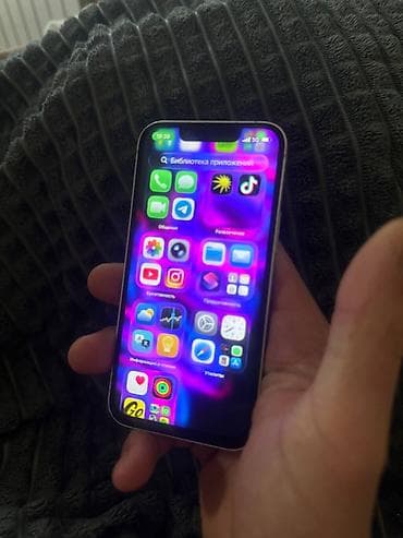 face: IPhone 13 mini, Б/у, 128 ГБ, Белый, Чехол, 75 % — 8