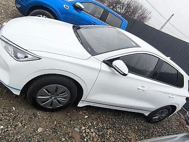 Транспорт: BYD E2: 2022 г., Электромобиль, Хэтчбэк — 4