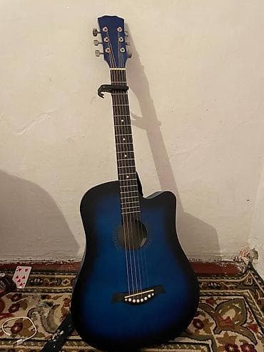 Пианино, фортепиано: Акустическая гитара с вырезом (дредноут) - Корпус формы дредноут с — 5