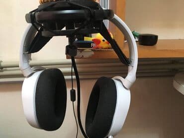 наушник игровой: Срочно Продам игровые наушники SteelSeries Arctis 5 2019 edition — 2