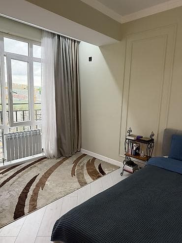 сдаю стом кресло: Просторная спальня с панорамным окном и рабочей зоной - Светлая — 2