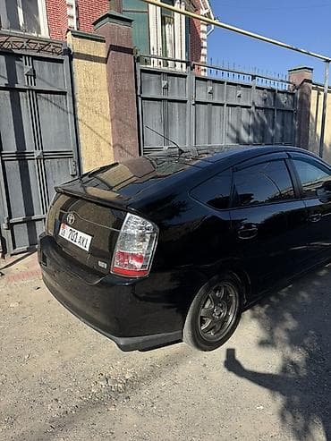 тае: Toyota Prius: 2006 г., Гибрид, Лифтбек — 3