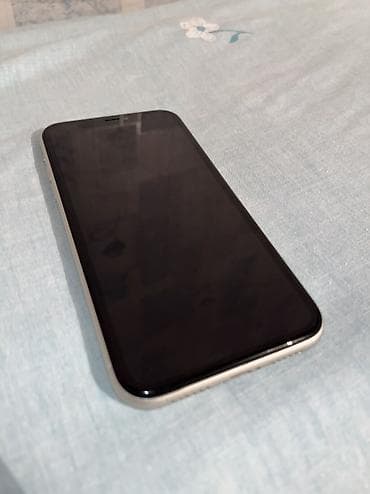 м 31: IPhone 11, Белый — 2