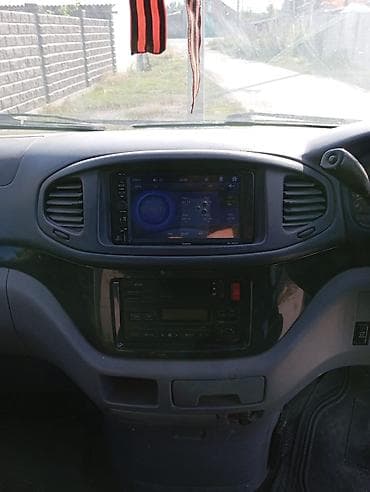 кузов степвагон: Toyota Regius: 2000 г., 2.7 л, Автомат, Бензин, Вэн/Минивэн — 6