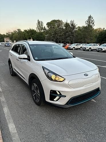 Kia Niro: 2022 г., 2 л, Автомат, Электромобиль, Кроссовер — 2