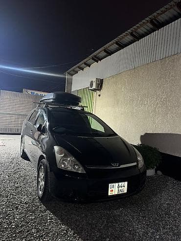 Toyota WISH: 2003 г., 1.8 л, Автомат, Бензин, Универсал — 1