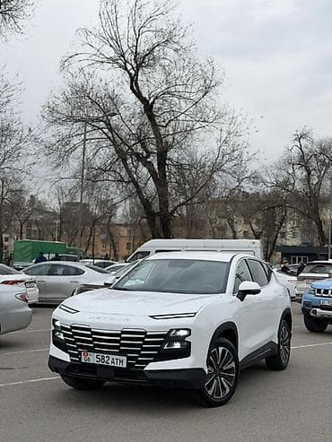 машина шина: Jetour Dasheng: 2024 г., 1.5 л, Автомат, Бензин, Кроссовер — 1