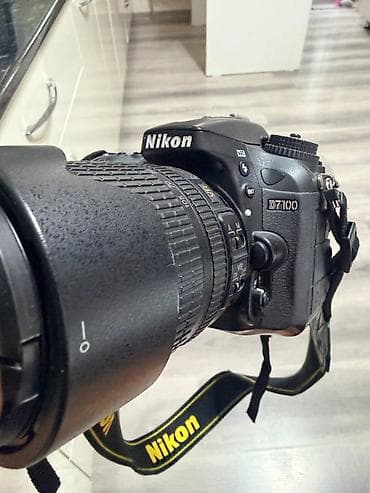 Камера Nikon d7100 с объективом 18-105 мм