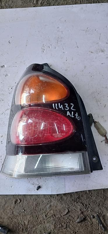 1999: Задний левый стоп-сигнал Suzuki 1999 г., Б/у, Оригинал, Япония — 1