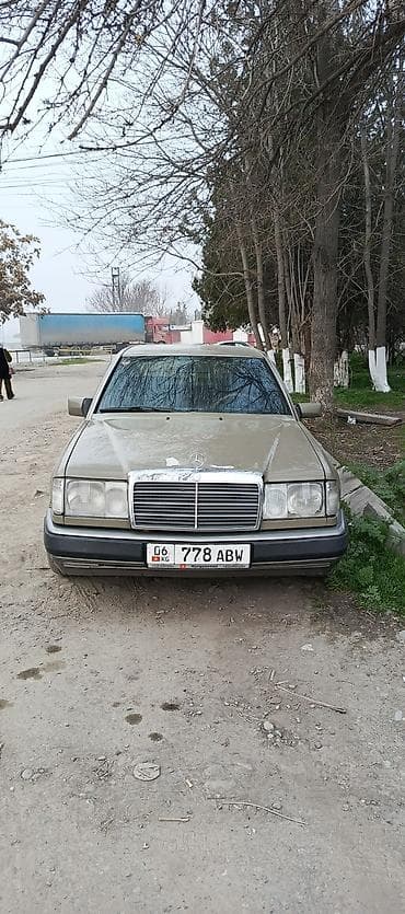 tom ford: Mercedes-Benz W124: 1992 г., 2 л, Ручные, Бензин, Седан — 5
