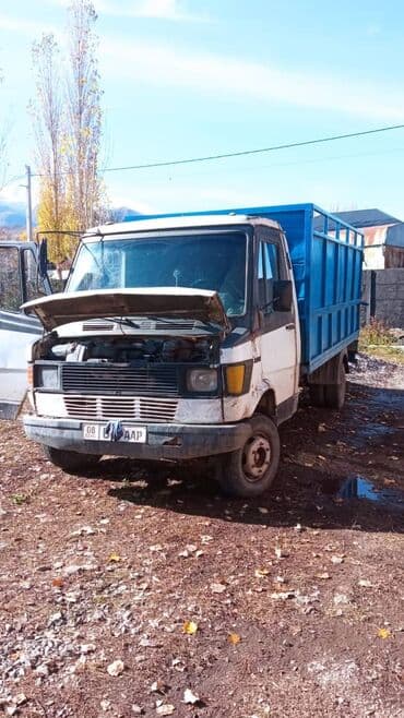 дом на кол: Mercedes-Benz : 1992 г., 3 л, Механика, Дизель, Бус — 2